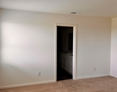 1906 Chapel Hill Road - Photo Thumbnail 9
