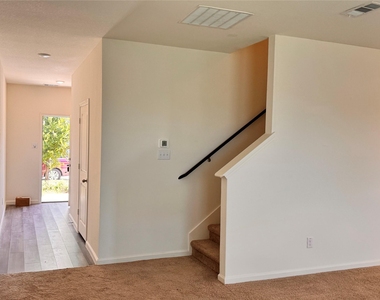 1906 Chapel Hill Road - Photo Thumbnail 3