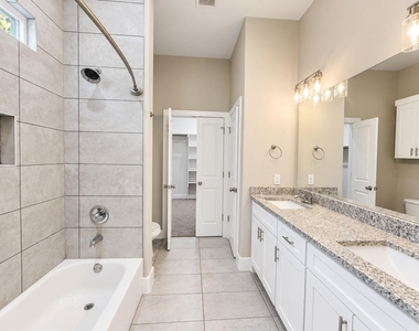 4520 Garrison Avenue - Photo Thumbnail 9