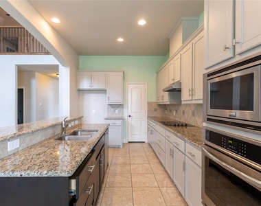 3312 Blue Jay Lane - Photo Thumbnail 13