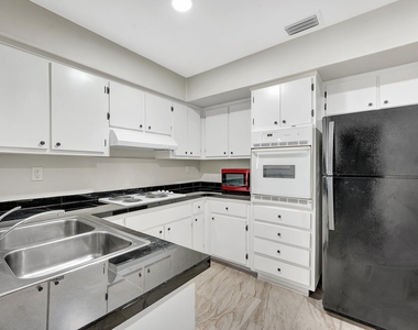 3761 Nw 78th Lane S - Photo Thumbnail 5