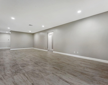 3761 Nw 78th Lane S - Photo Thumbnail 9