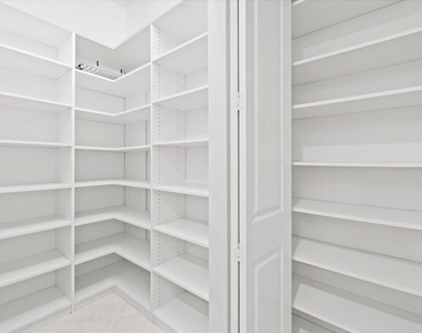 4980 Nw 15th Avenue - Photo Thumbnail 6