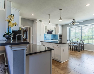 4129 Staten Island Drive - Photo Thumbnail 16