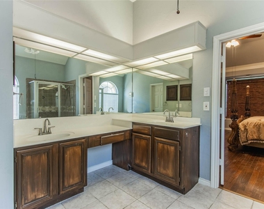 4129 Staten Island Drive - Photo Thumbnail 22