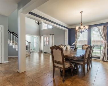 4129 Staten Island Drive - Photo Thumbnail 7