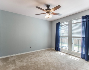 4129 Staten Island Drive - Photo Thumbnail 29