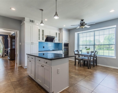 4129 Staten Island Drive - Photo Thumbnail 11