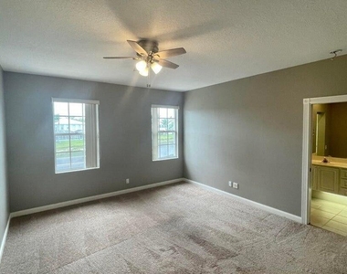 2039 Tarpon Lake Way - Photo Thumbnail 9
