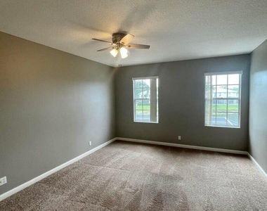 2039 Tarpon Lake Way - Photo Thumbnail 10