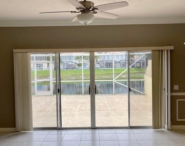 2039 Tarpon Lake Way - Photo Thumbnail 6
