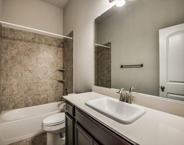 812 Llano Falls Drive - Photo Thumbnail 19