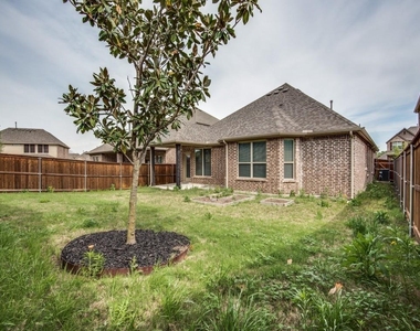 812 Llano Falls Drive - Photo Thumbnail 24