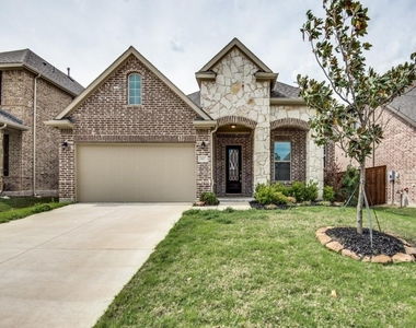 812 Llano Falls Drive - Photo Thumbnail 1