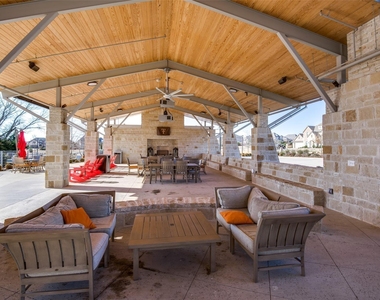 812 Llano Falls Drive - Photo Thumbnail 33