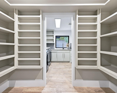 6915 Stefani Drive - Photo Thumbnail 22