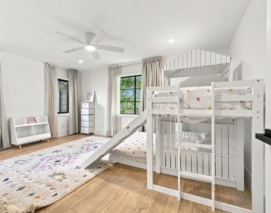 6915 Stefani Drive - Photo Thumbnail 26