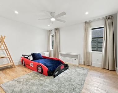6915 Stefani Drive - Photo Thumbnail 28