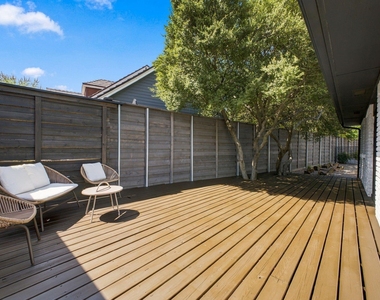 6915 Stefani Drive - Photo Thumbnail 20