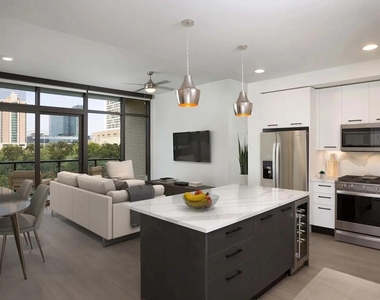 1515 Austin Street - Photo Thumbnail 13