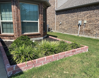 801 Dickens Drive - Photo Thumbnail 15