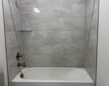 7213 Camilla Street - Photo Thumbnail 20