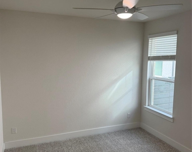 7213 Camilla Street - Photo Thumbnail 16