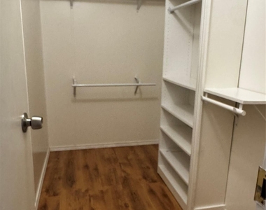 202 Tumbleweed Drive - Photo Thumbnail 10