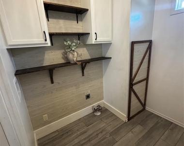 202 Tumbleweed Drive - Photo Thumbnail 7