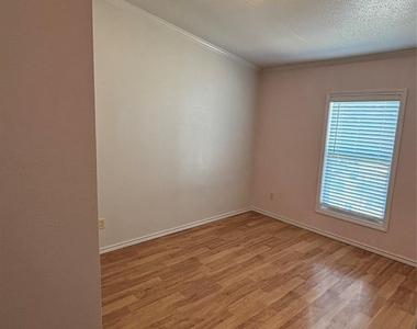 202 Tumbleweed Drive - Photo Thumbnail 19
