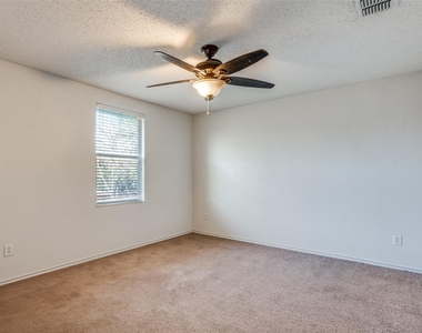 8402 Olivia Meadow Drive - Photo Thumbnail 13