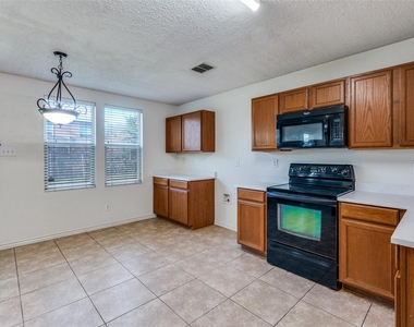 8402 Olivia Meadow Drive - Photo Thumbnail 5