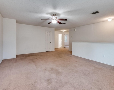 8402 Olivia Meadow Drive - Photo Thumbnail 11