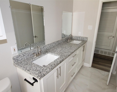 1103 Bryant Street - Photo Thumbnail 19