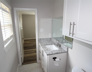1103 Bryant Street - Photo Thumbnail 26