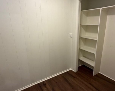 505 Cedar Elm Lane - Photo Thumbnail 18