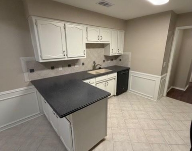 505 Cedar Elm Lane - Photo Thumbnail 4