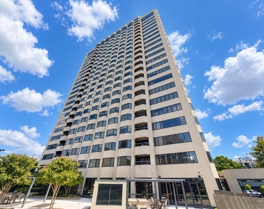 3030 Mckinney Avenue - Photo Thumbnail 4