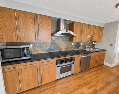3030 Mckinney Avenue - Photo Thumbnail 16