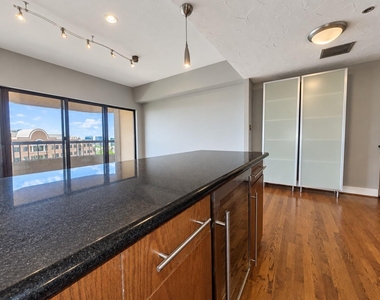 3030 Mckinney Avenue - Photo Thumbnail 14