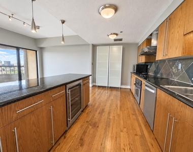 3030 Mckinney Avenue - Photo Thumbnail 12