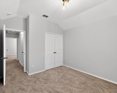 621 Big Horn Road - Photo Thumbnail 26