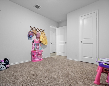 1322 Community Way - Photo Thumbnail 12