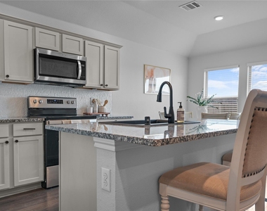 1322 Community Way - Photo Thumbnail 4