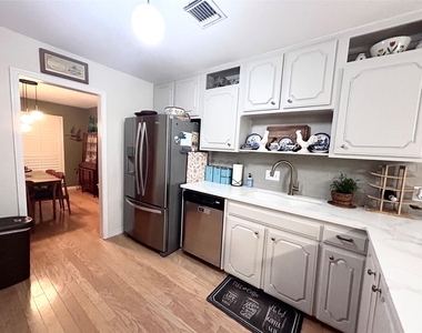 4512 Cimmaron Trail - Photo Thumbnail 3