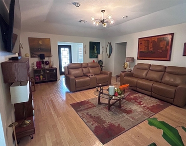 4512 Cimmaron Trail - Photo Thumbnail 7