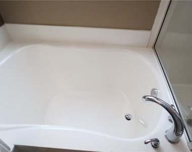 610 Poplar Vista Lane - Photo Thumbnail 11
