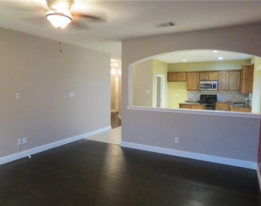 610 Poplar Vista Lane - Photo Thumbnail 6
