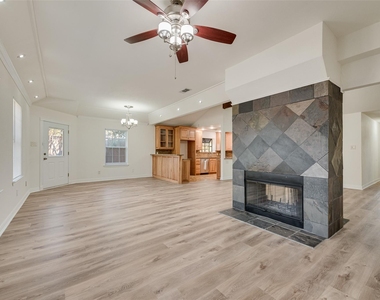 9 Atlanta Court - Photo Thumbnail 8