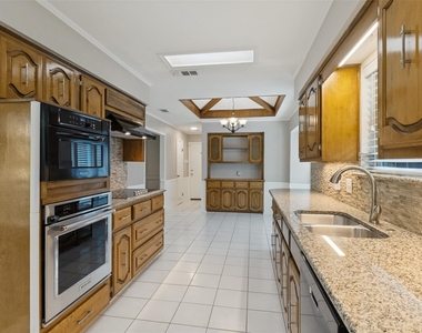 6024 Gentle Knoll Lane - Photo Thumbnail 5
